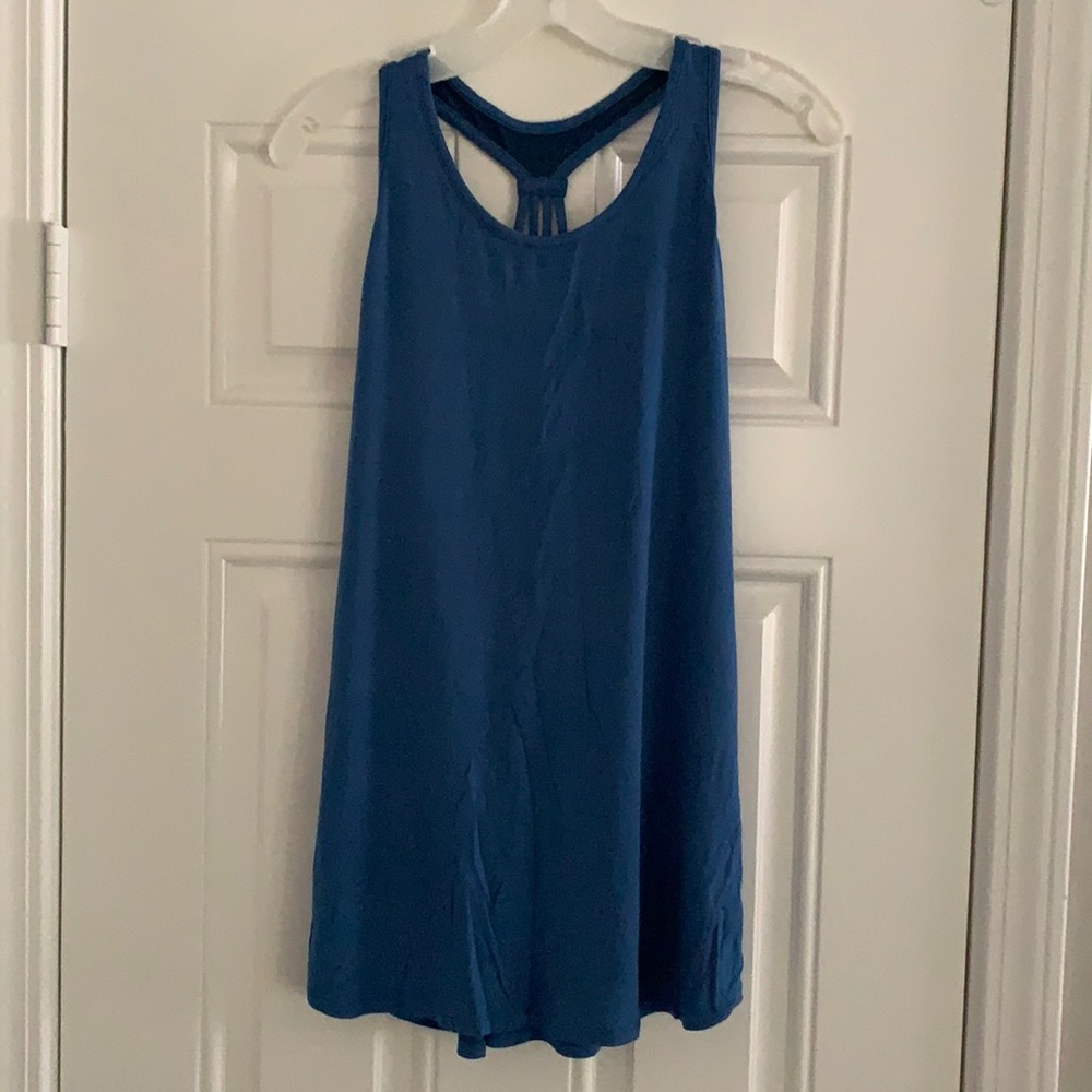 Women’s workout top